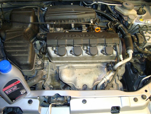 Регулярная замена масла в двигателе Honda Civic обеспечит двигателю долгую и надежную работу
