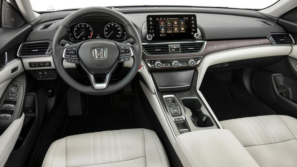 Салон Honda Accord Х Интерьер Honda Accord 2018
