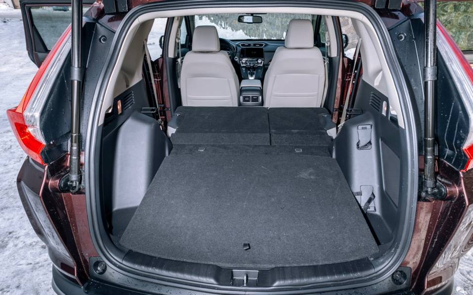 Грузовое отделение Honda CR-V отличается просторностью